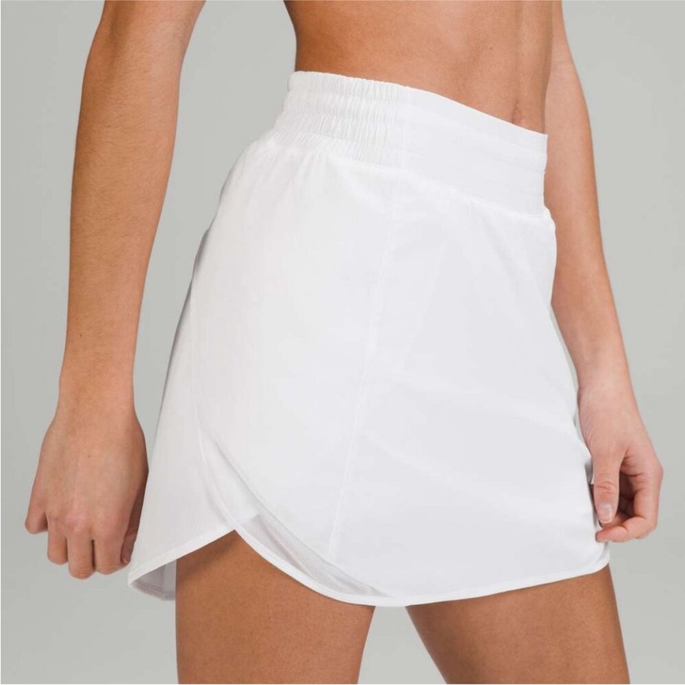 Lululemon Hotty Hot High-Rise Skirt (Skort) in White